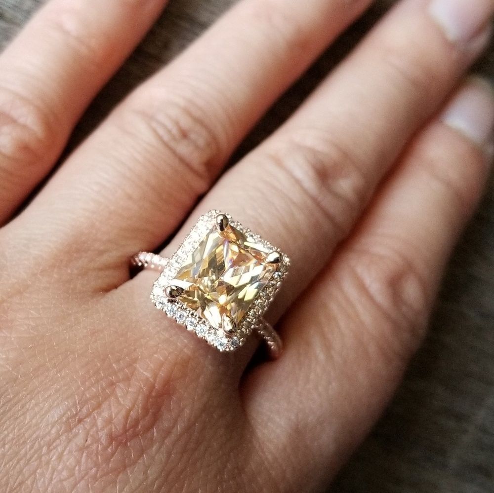 🍒NEW🍒 GORGEOUS SIMULATED CITRINE RING - Picture 4 of 13